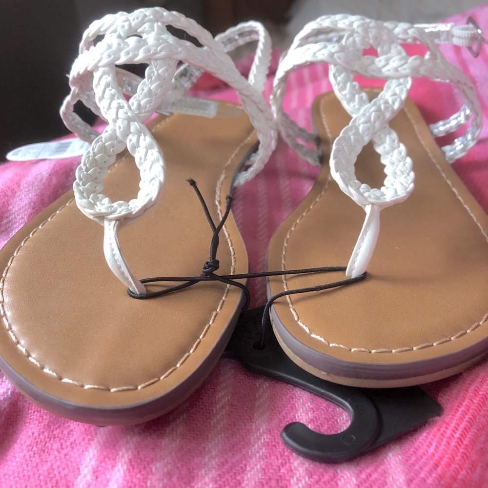 Final Price- Girls sandals size 2